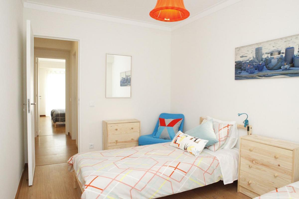 Family Central Apartment In São Pedro do Estoril Exterior photo